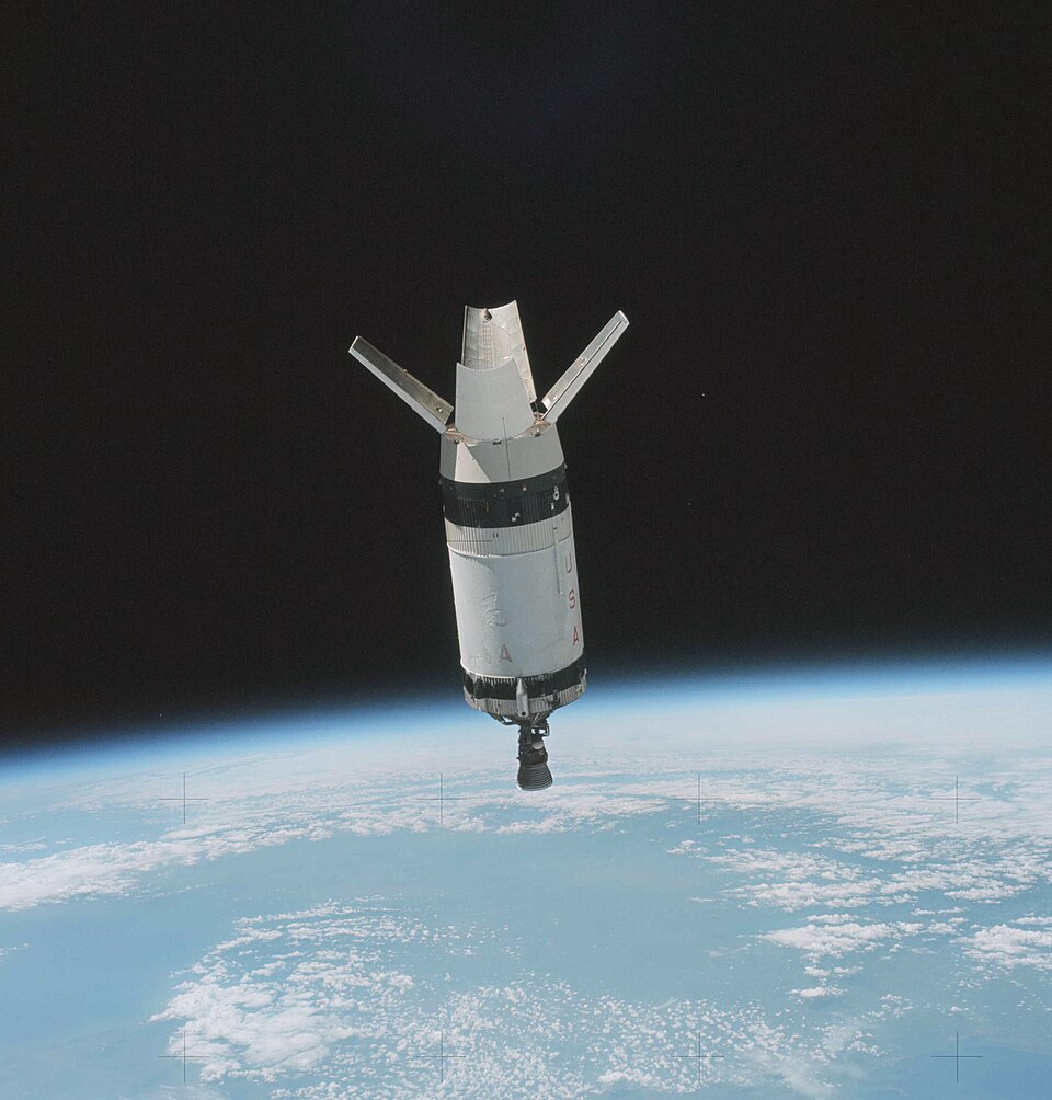 Spacecraft above the Earth, viewed from orbit